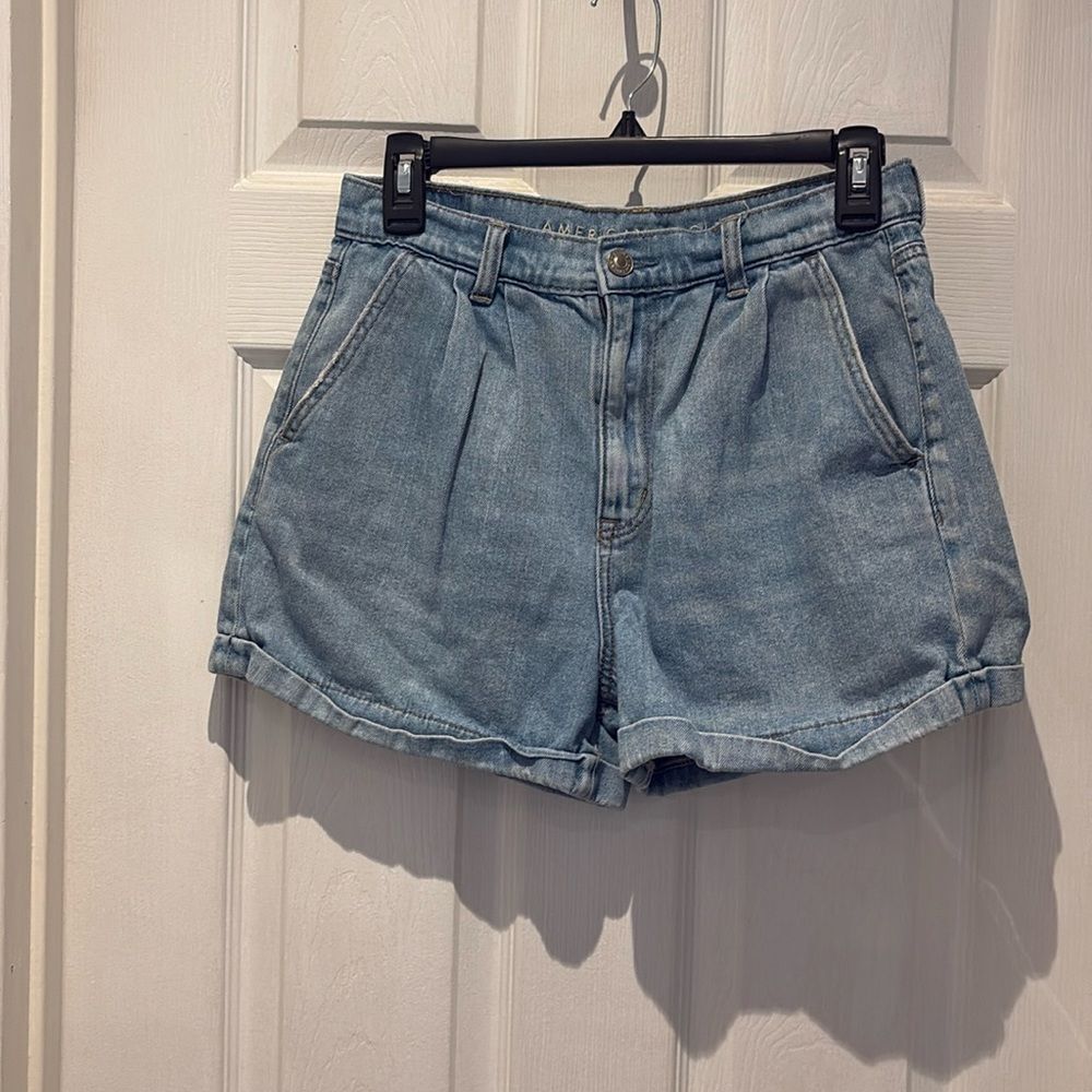 AEO mom shorts SZ 6
